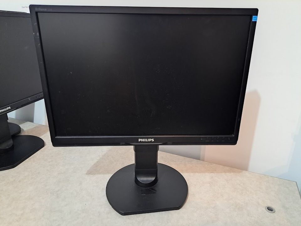 Computer Monitors – Top Surplus