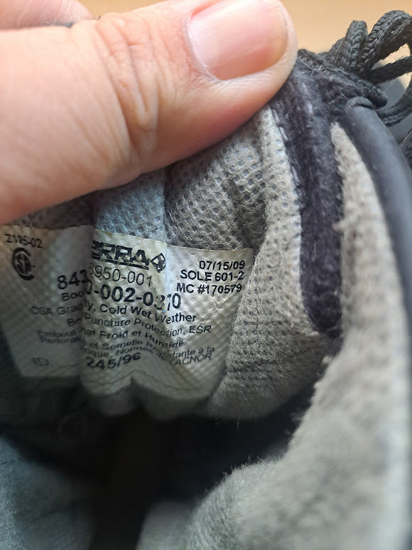 Safety Boots, Size 6