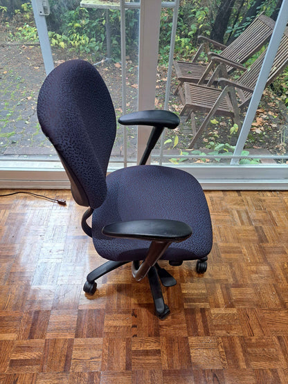 Haworth Improv Office Chair – Ergonomic Task Seating