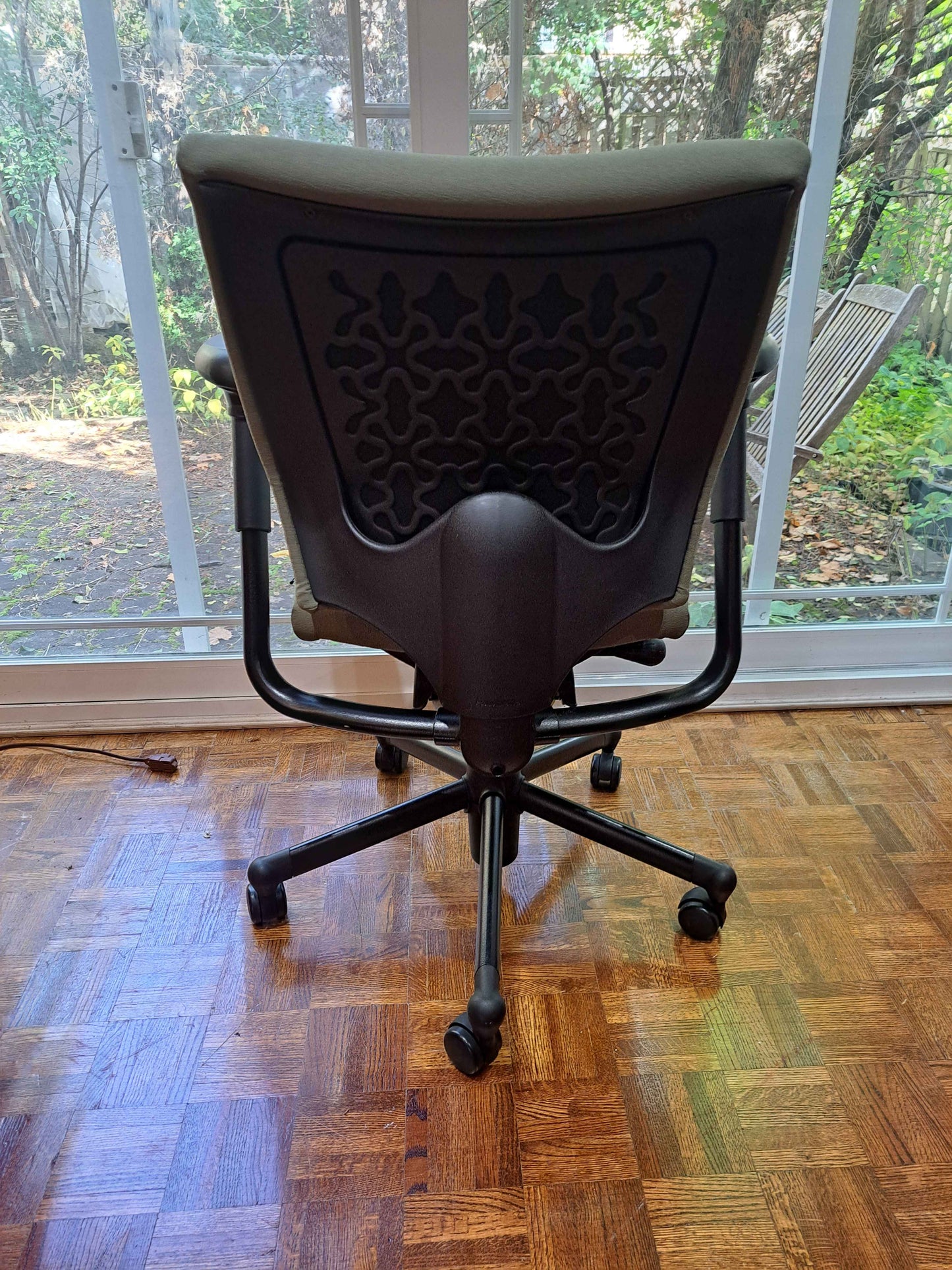 Haworth Office Chair – Ergonomic Grey Task Seating