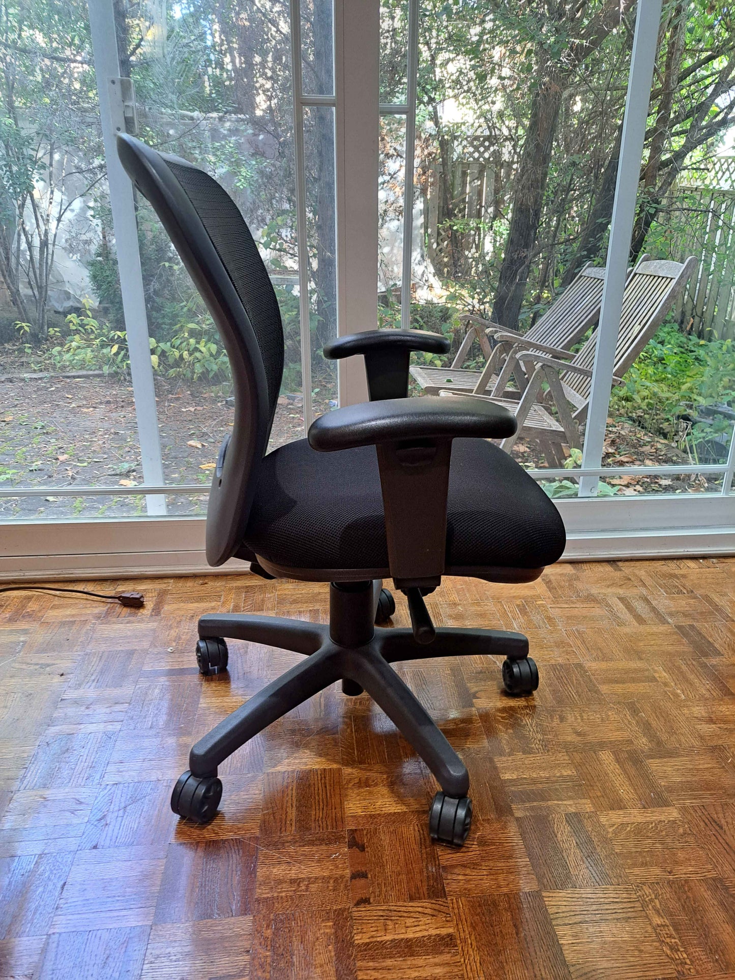 Office Chair – Black Mesh Back with Padded Seat