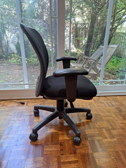 Office Chair – Black Mesh Back with Padded Seat