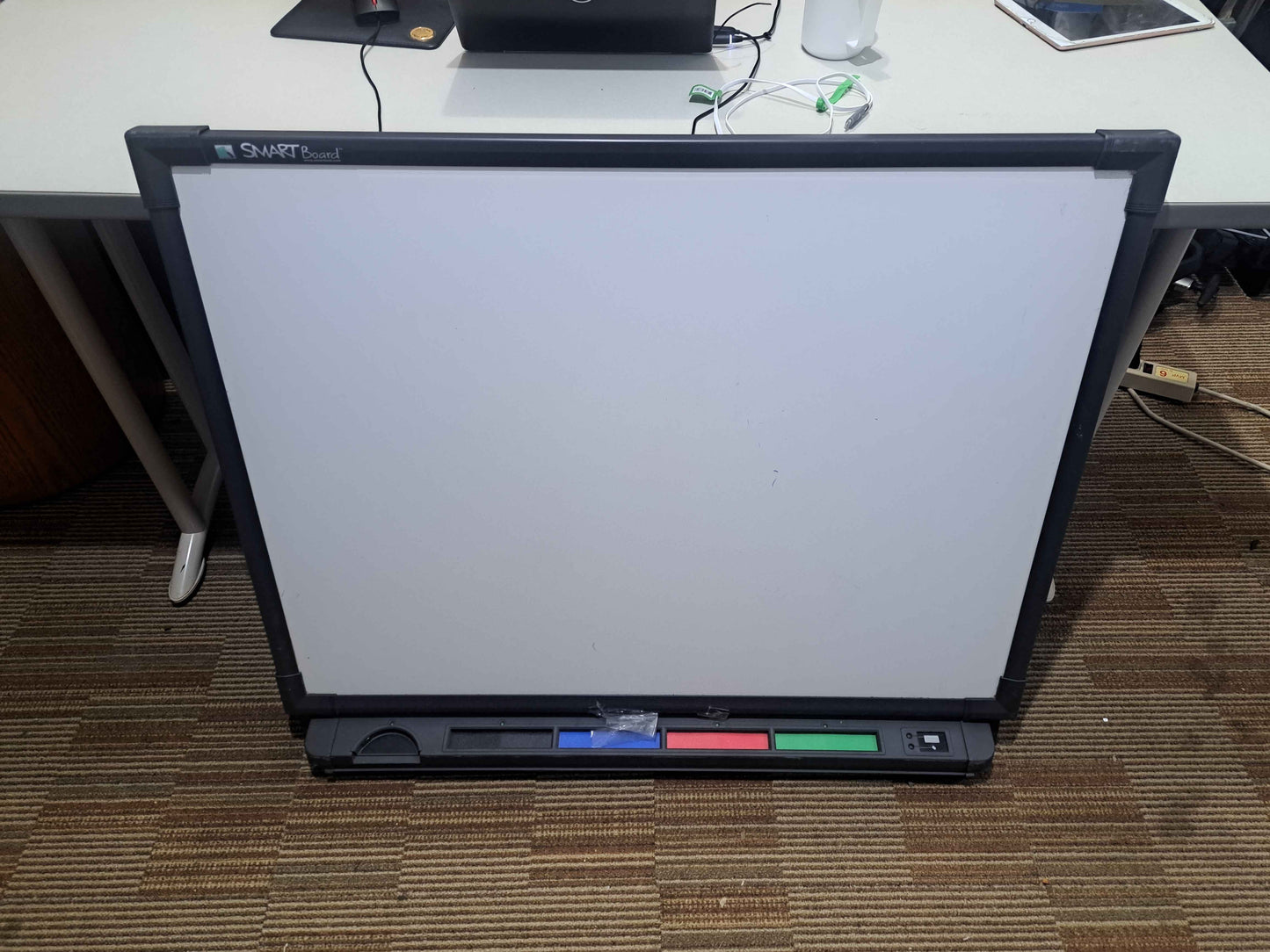 SMART Board Interactive Whiteboard