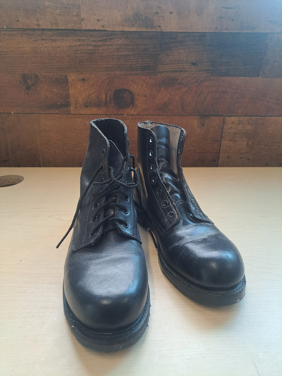 Combat boots, Size 8