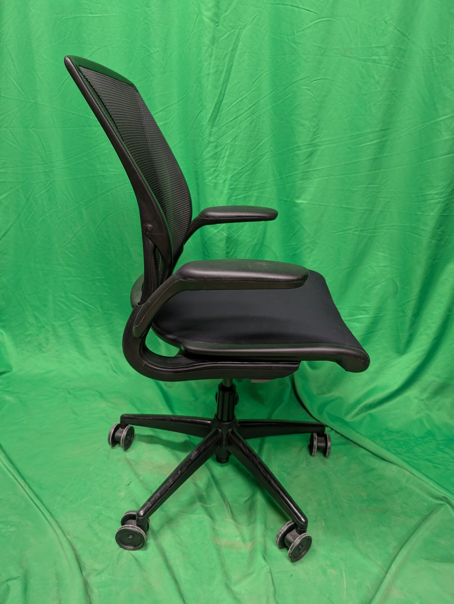 Humanscale Liberty Task Chair – Black Mesh Back & Seat