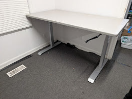 Manual Height Adjustable Table