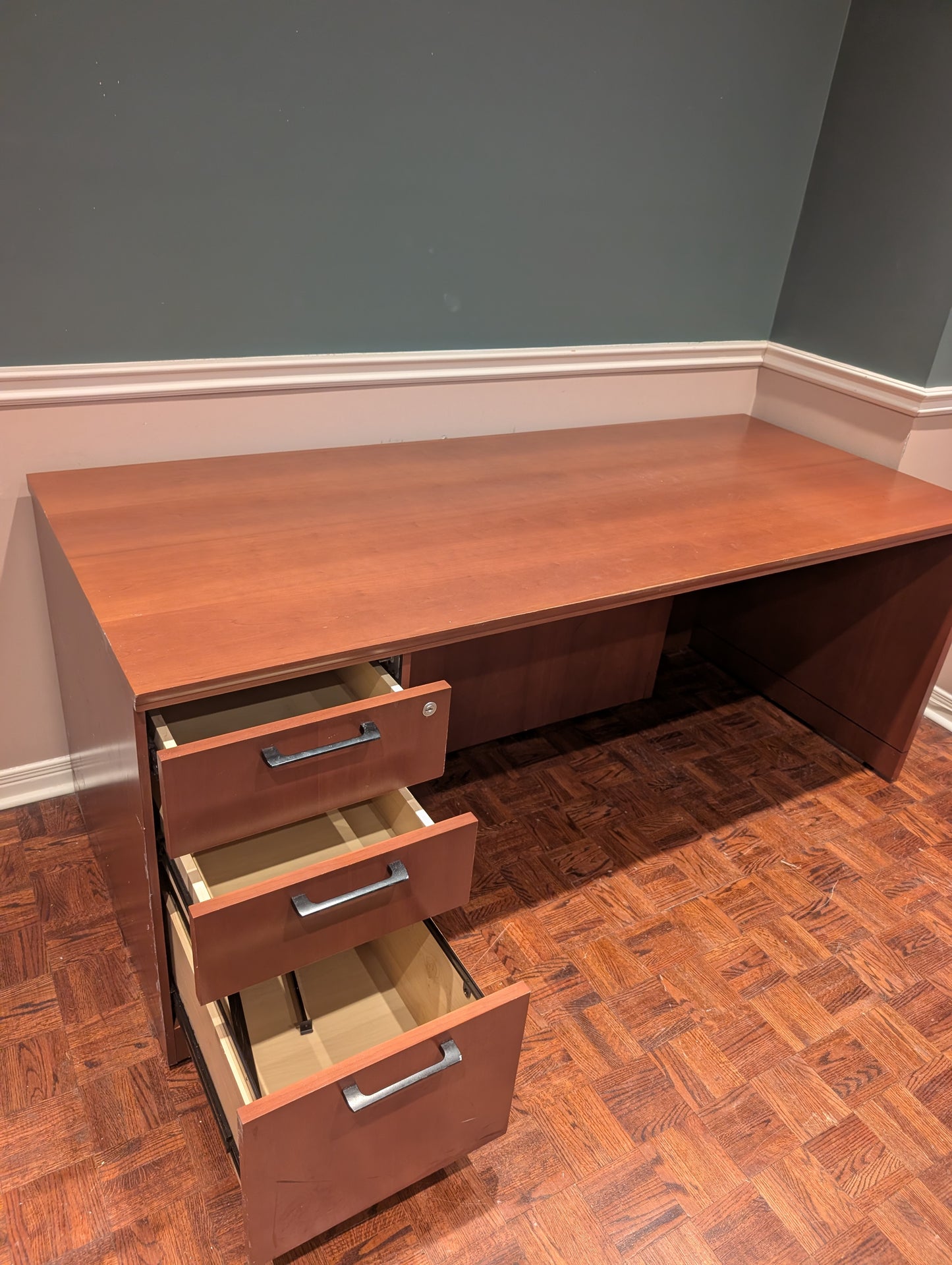 Executive Office Desk with Drawers