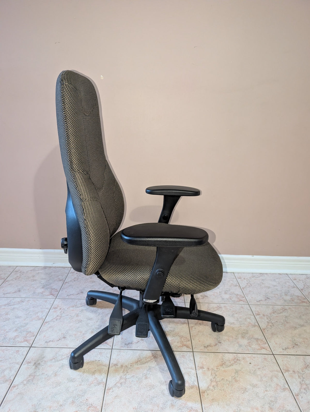 Global high-back ergonomic office chair