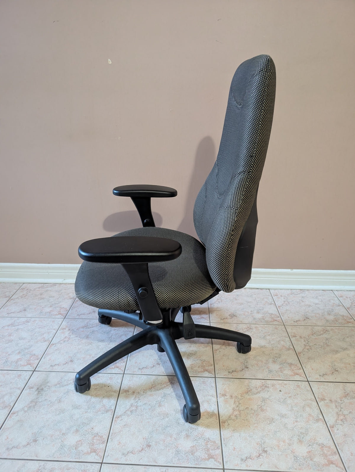 Global high-back ergonomic office chair