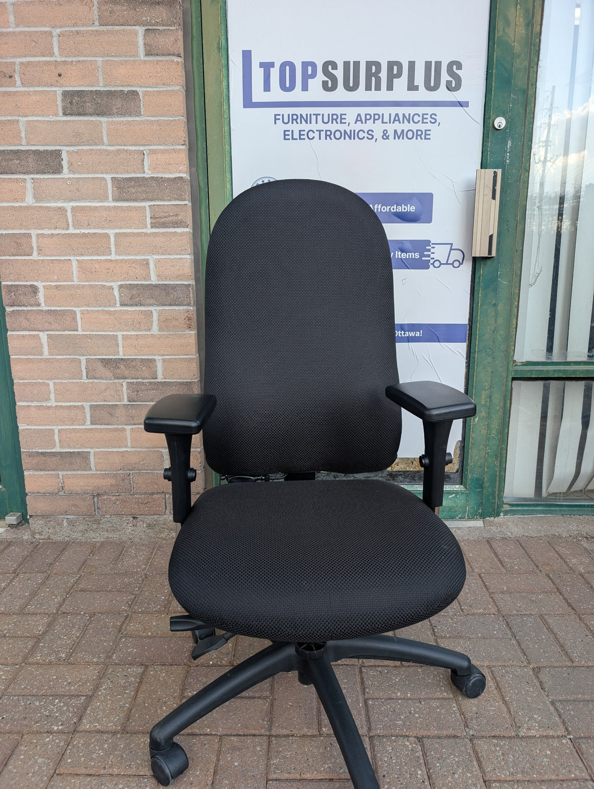 ADI Désir DRD black ergonomic office chair