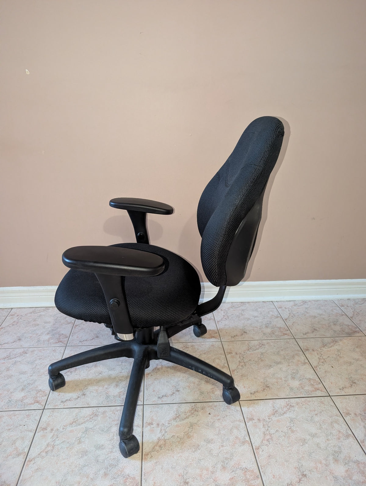 Global Tritek Ergo Select 7492-3 office chair